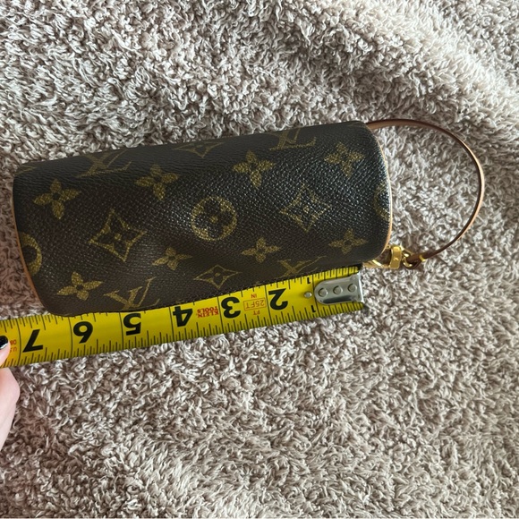 Louis Vuitton Monogram Mini Papillon Pochette - Picture 7 of 10